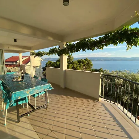 Mateo Apartment Omiš