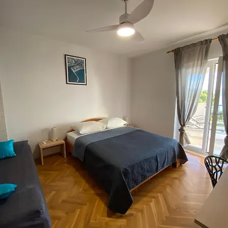 Mateo Apartment